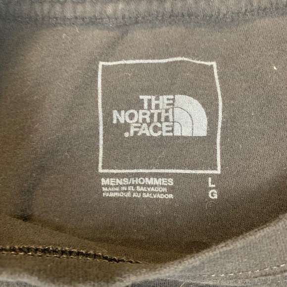 The North Face Men Shirt L Black Graphic Print Rainbow Mountains Logo Short - Picture 2 of 9